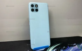 Телефон Infinix Smart 6 HD 2/32 ГБ