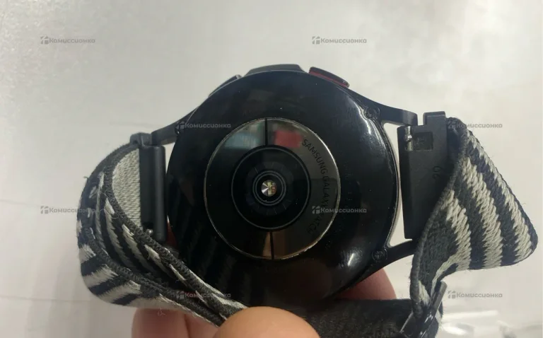 Часы Samsung Galaxy watch 4