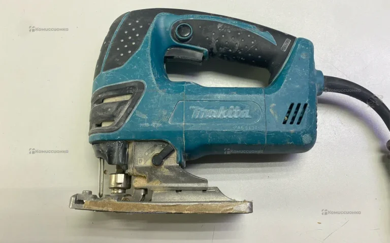 лобзик Makita 4350