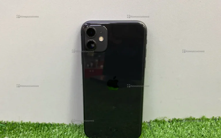 Apple iPhone 11 4/64 ГБ