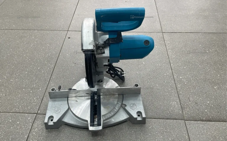 Торцовочная пила Workmaster ПТ-1500/210