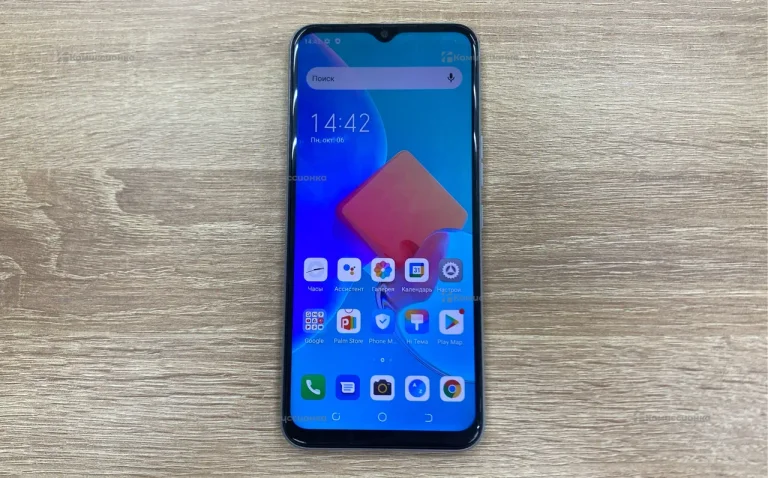 Tecno Spark 8C 4/64 ГБ