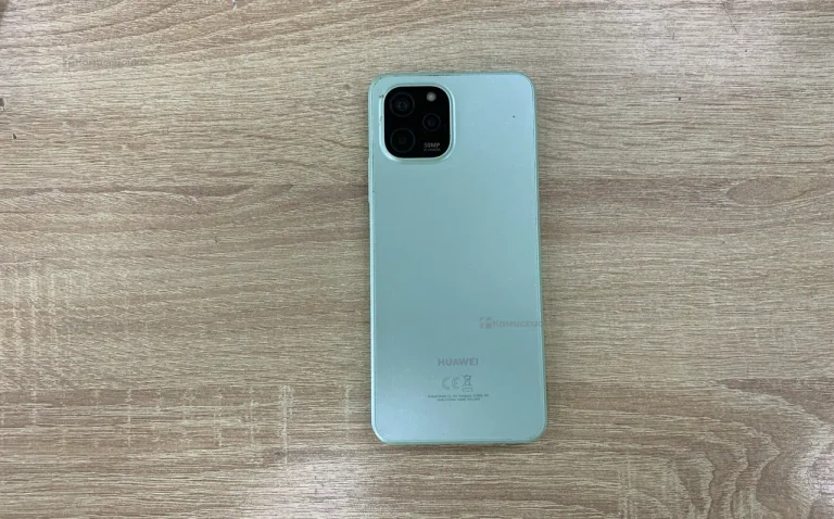 Huawei nova Y61 4/64 ГБ