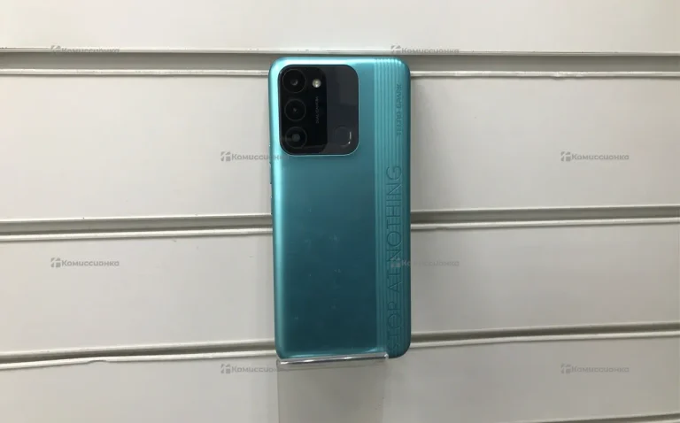 Tecno Spark 8C 3/64 ГБ