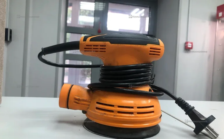 Эксцентриковая шлифовальная машина INGCO RS3208 IN