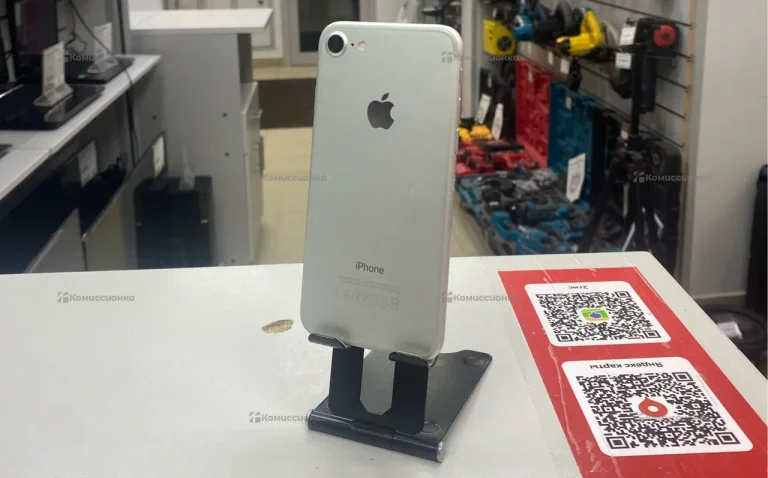 Apple iPhone 7 2/256 ГБ