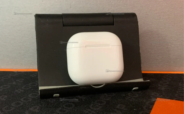 Наушники  AirPods 4 c шумодавом