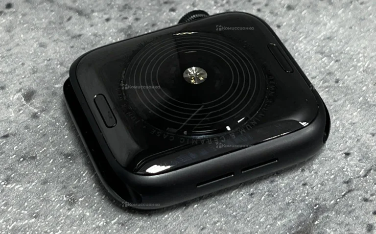Часы Apple Watch SE 44mm