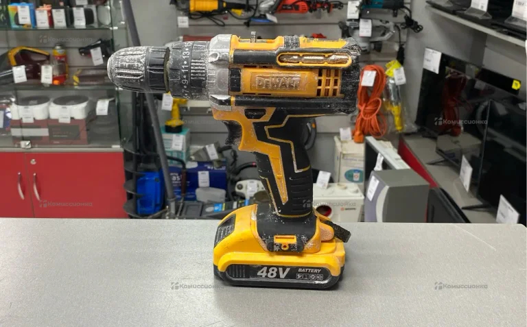 шуруповерт DeWalt ZY реплика