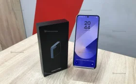 Samsung Galaxy Z Flip6 12/256 ГБ