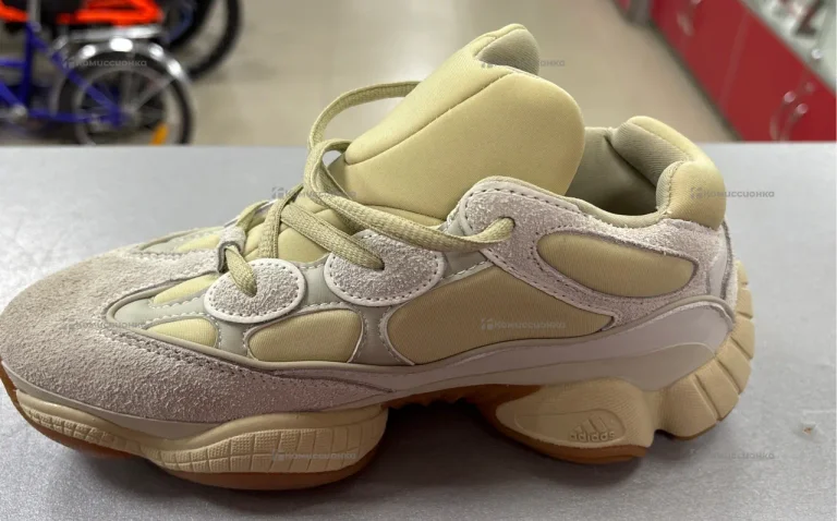 Кроссовки женские Adidas(реплика) Yeezy 500-37разм