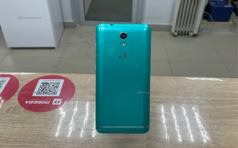 ZTE Blade L8 1/16 ГБ