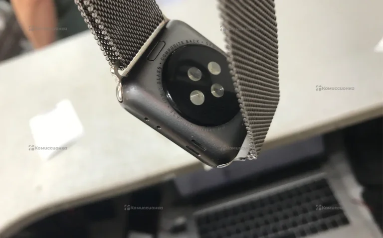 Часы  Apple Watch 3