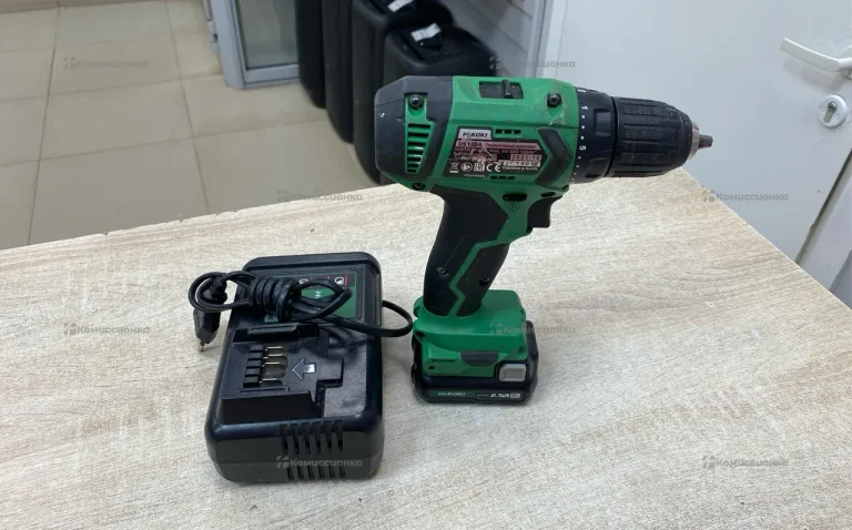 Шуруповерт DS12DA