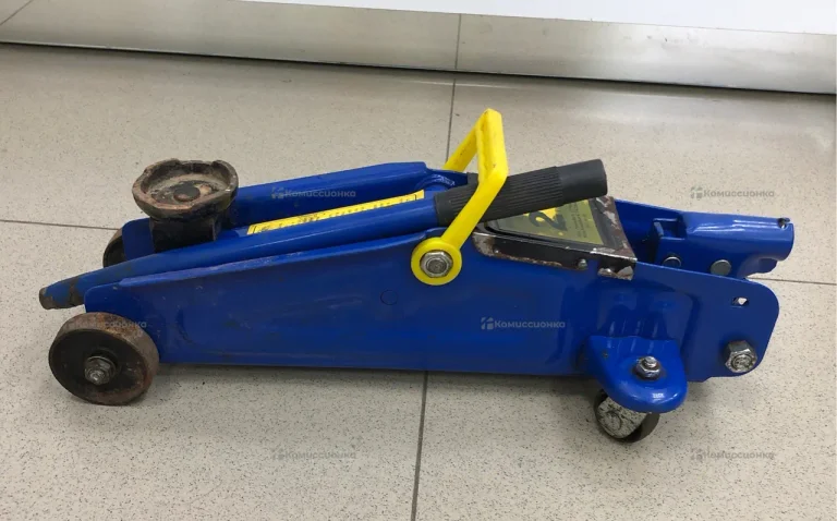 Подкатной гидравлический домкрат 2т