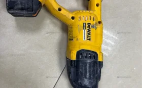перфоратор аккумуляторный dewalt DCH133