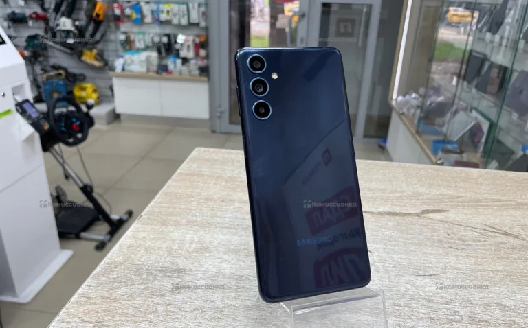 Samsung Galaxy M54 8/256 ГБ