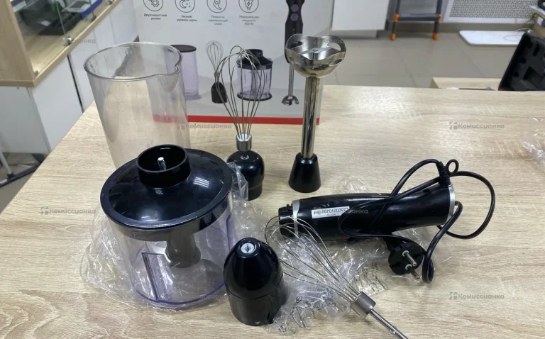 Электрический блендер  starwind sbp2135