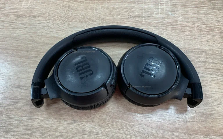 Наушники  JBL TUNE 520BT