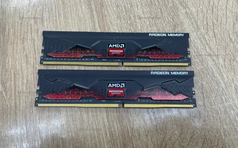 Оперативная память Radeon Performance DDR4 (2x4)