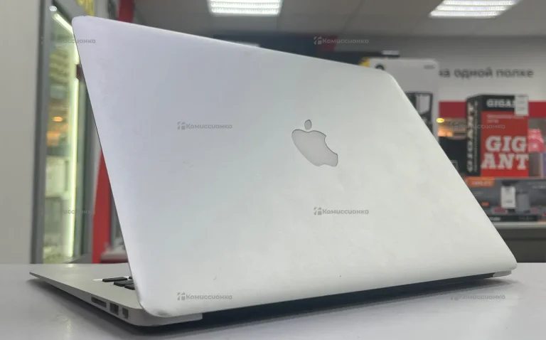 Ноутбук MacBook Air 13 2011
