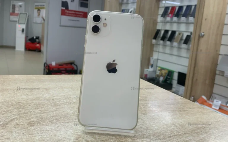 Apple iPhone 11 4/128 ГБ