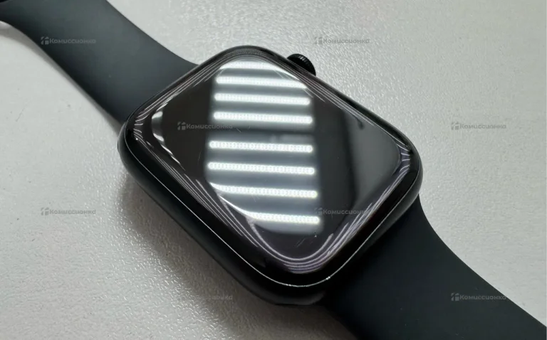 Часы Apple Watch Series 7 45mm
