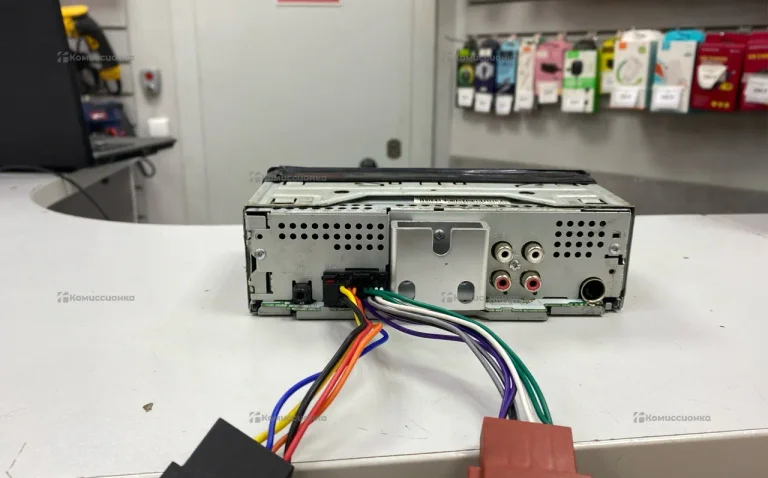 Автомагнитола  Pioneer S120Ui