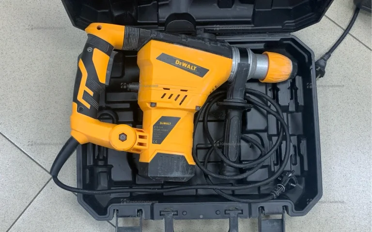 Перфоратор Dewalt Z1G-32A реплика