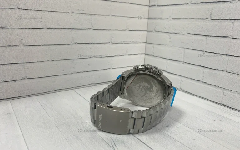 Часы  Diesel