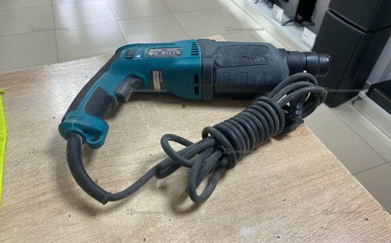 Перфоратор makita HR2470