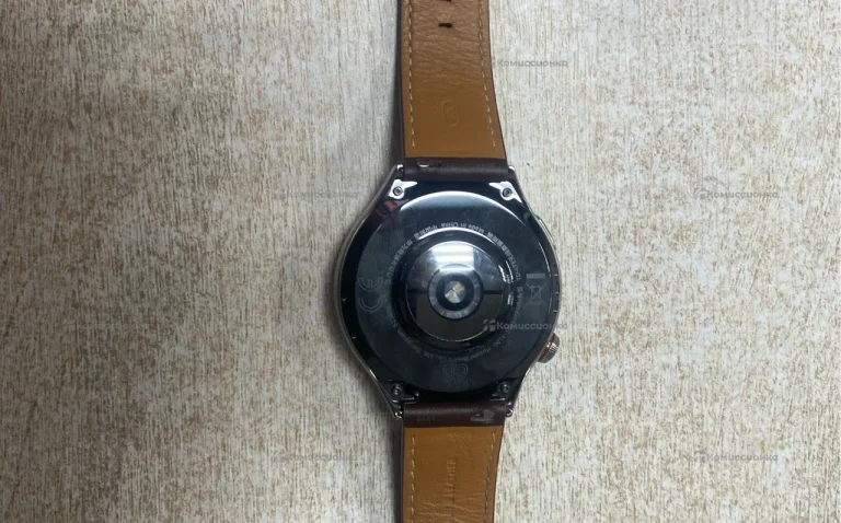 Часы  Huawei Watch 4 pro