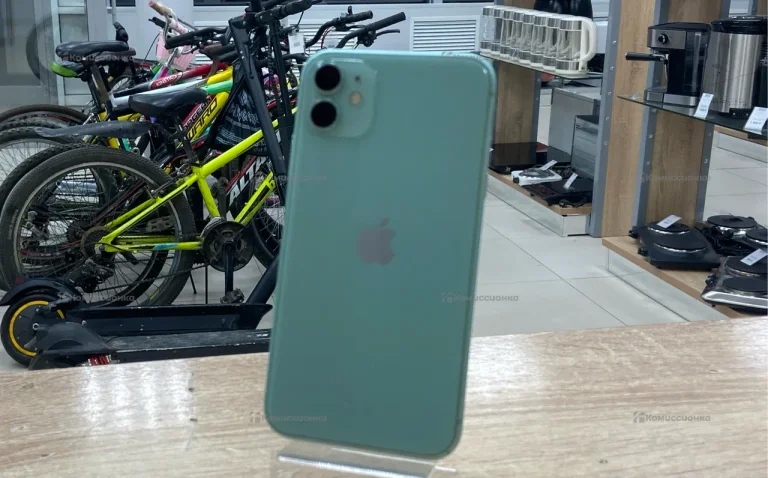Apple iPhone 11 4/64 ГБ