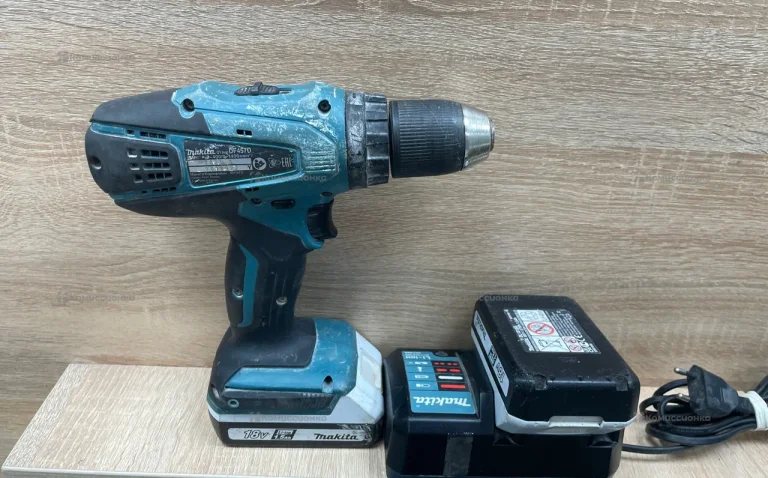 Дрель-шуруповерт makita DF457DWE