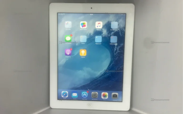 Планшет Apple iPad 3 64Gb Wi-Fi