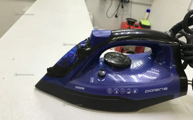 Утюг Polaris PIR 2481K