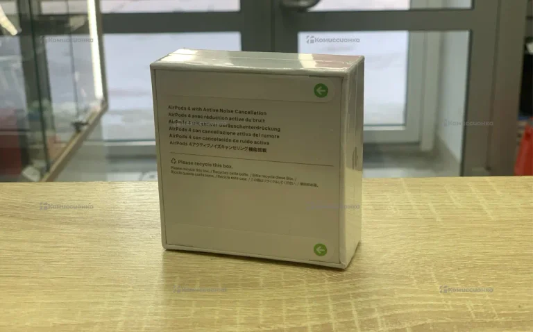 Наушники  Apple AirPods 4