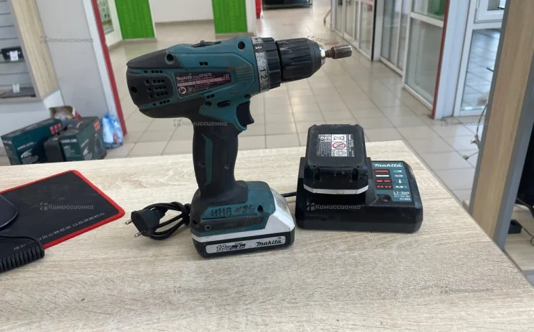 Шуруповерт Makita DF347D