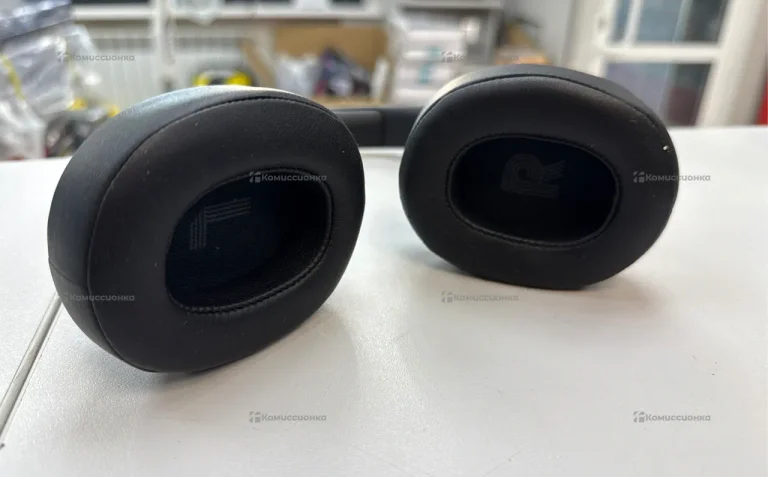 Наушники JBL Tune 770NC