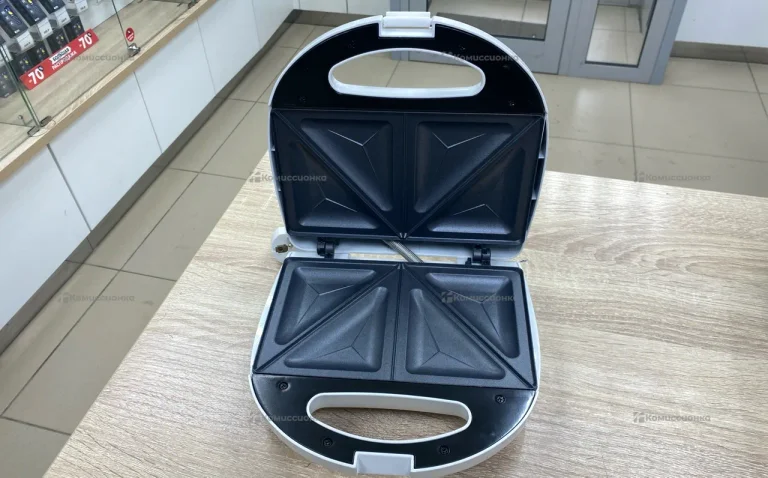 сендвичница DSP 1045