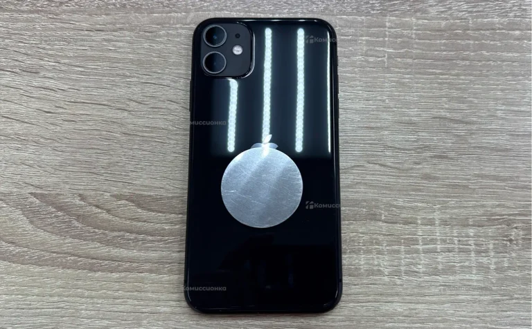 Apple iPhone 11 4/128 ГБ