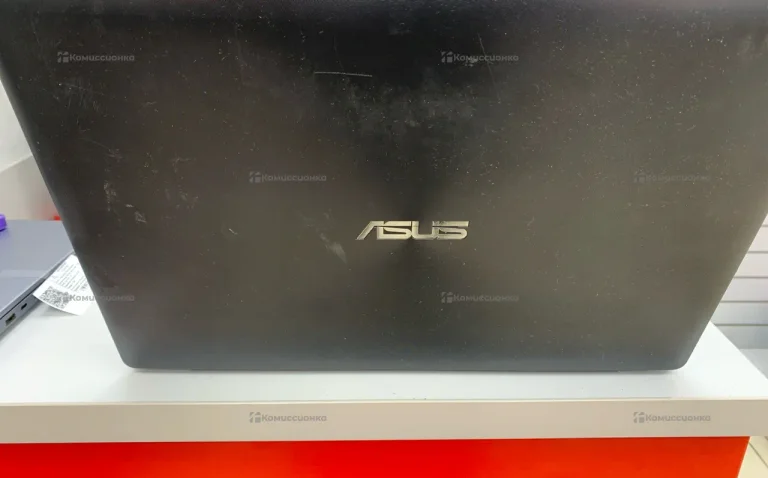Ноутбук ASUS
