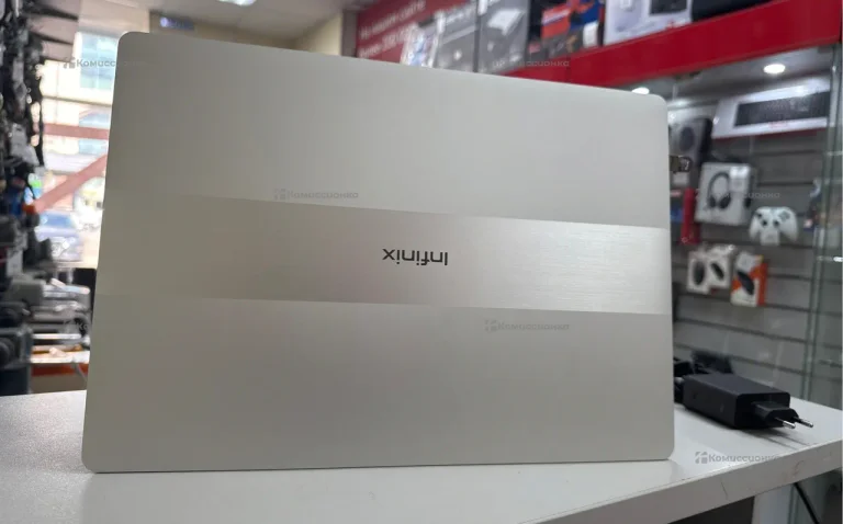 Ноутбук  Infinix Y3 Max