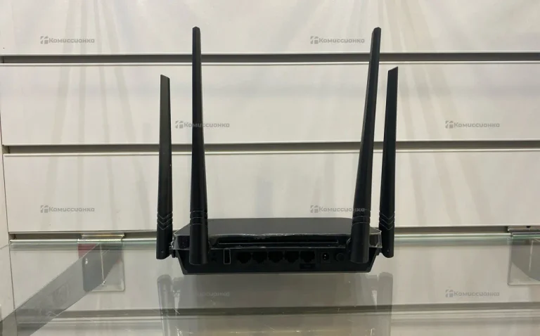 WiFi роутер D-link DIR-825