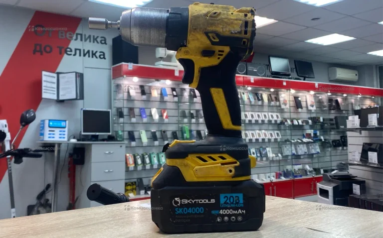 Аккумуляторный шуруповерт Skytools SK7005
