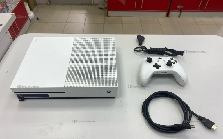 Приставка Xbox One S 500 ГБ