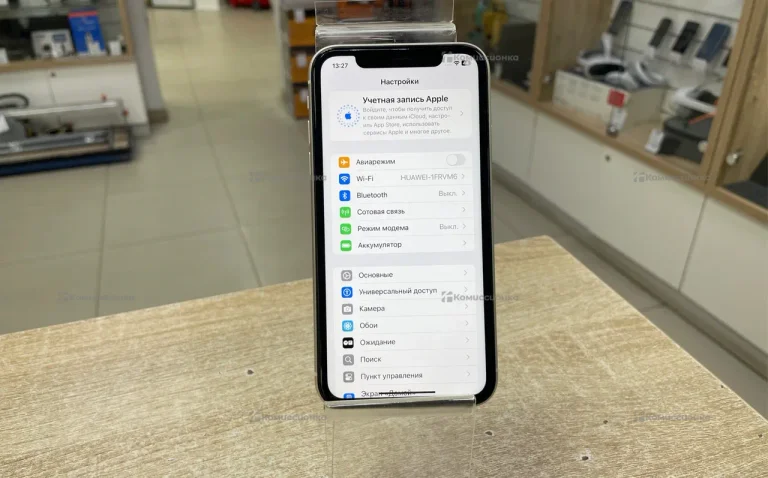 Apple iPhone 11 4/64 ГБ