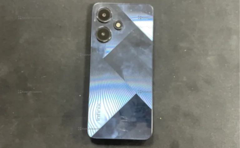 Infinix Hot 30i 4/64 ГБ