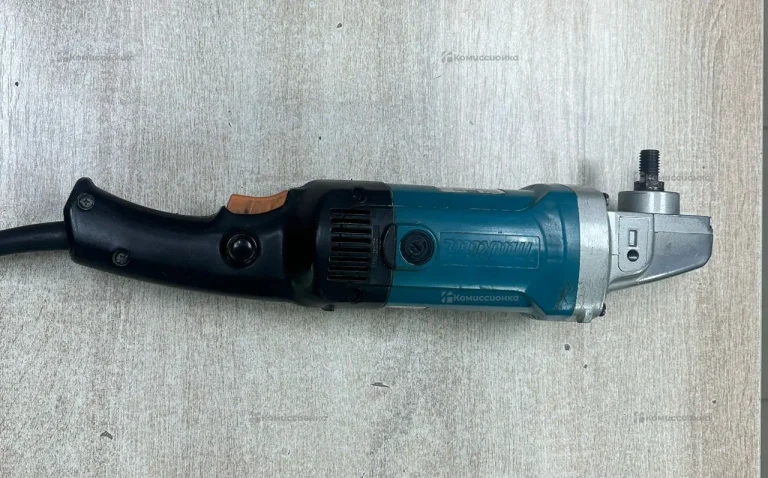 Полировальная машина makita 9227CB