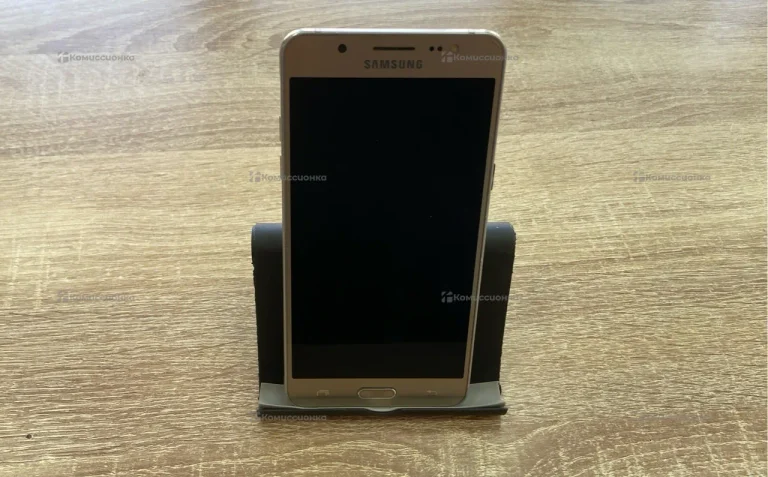 Samsung galaxy j5 (2016)